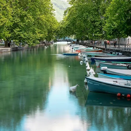 Le Globetrotteur T3 Pour 4 Pers 70m2 Au Coeur D'annecy Apartment