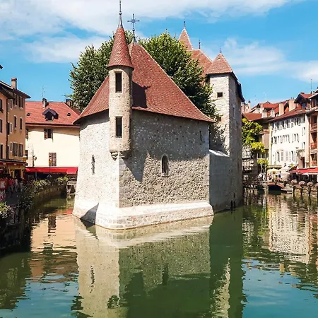 Le Globetrotteur T3 Pour 4 Pers 70m2 Au Coeur D'annecy Apartment